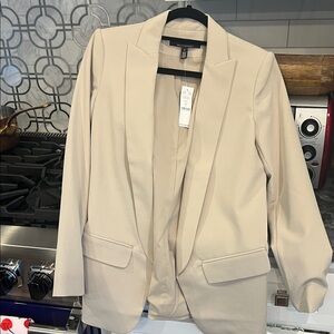 White House black market blazer size 2, new with tags